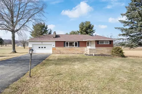 1315 Deerfield Ave S, Dalton, OH 44618