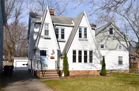 840 Beverly Rd, Cleveland Heights, OH 44121
