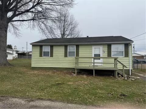 Exterior - 28 Epling St, Elizabeth, WV 26143 photo 1 of 1