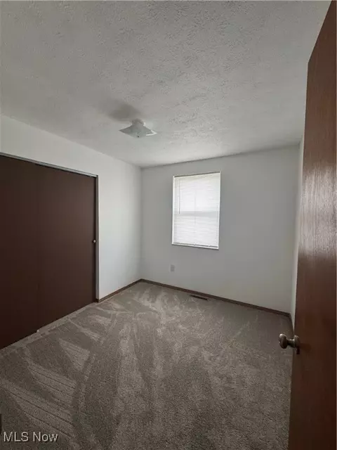 Bedroom - 28 Epling St, Elizabeth, WV 26143 photo 2 of 2