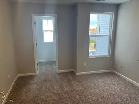 975 Memory Ln # -3, Aurora, OH 44202 photo 12