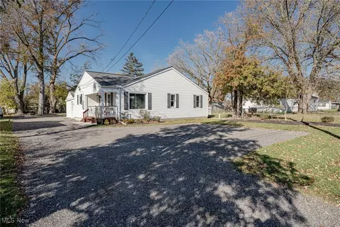 2608 Lost Nation Rd, Willoughby, OH 44094