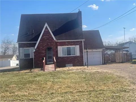 805 Elder St, Parkersburg, WV 26101