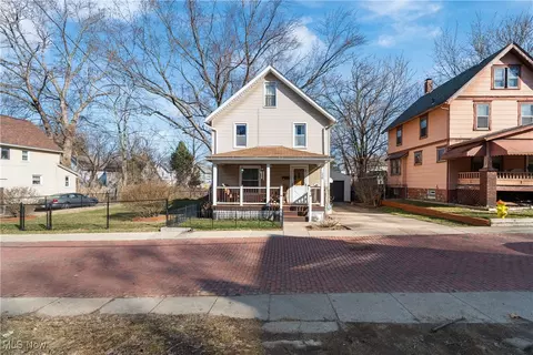 239 Dayton Pl, Akron, OH 44310 photo 27