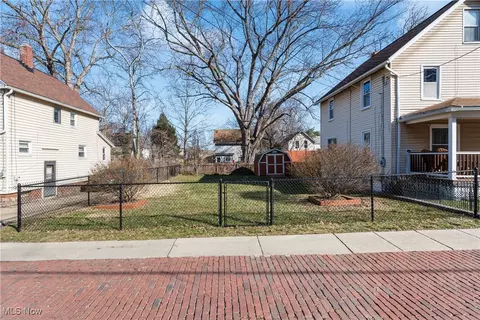 239 Dayton Pl, Akron, OH 44310 photo 26