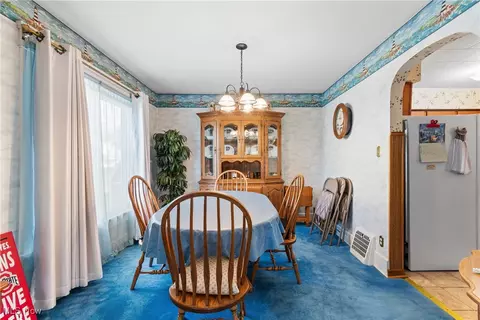 239 Dayton Pl, Akron, OH 44310 photo 6