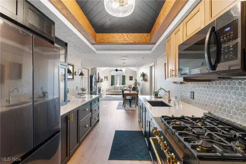 Kitchen - 3681 Barrington Pl NW, Canton, OH 44708 photo 3 of 4