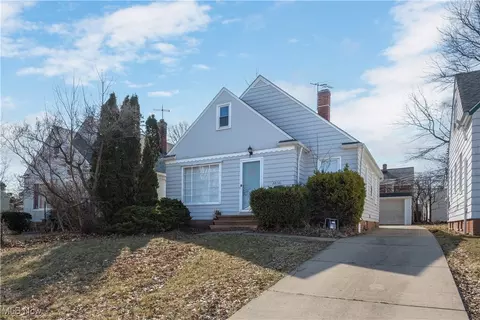 3810 Salisbury Rd, South Euclid, OH 44121