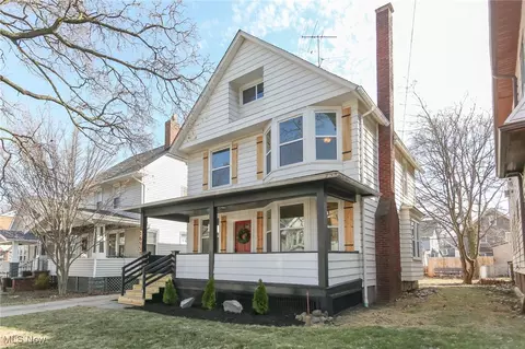 1655 Lauderdale Ave, Lakewood, OH 44107