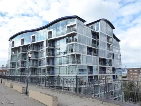 1237 Washington Ave #701, Cleveland, OH 44113