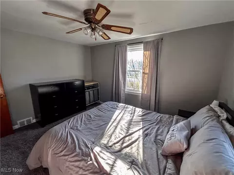 Bedroom - 7041 Claybourne Ave, Boardman, OH 44512 photo 2 of 4