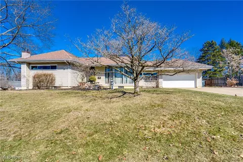 695 Silvercrest Ave, Akron, OH 44314