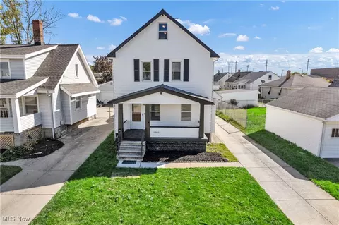 12800 Havana Rd, Garfield Heights, OH 44125