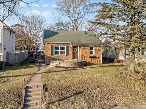 616 E College St, Alliance, OH 44601