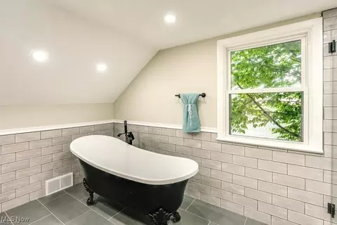 2306 Rockefeller Rd, Wickliffe, OH 44092 photo 15