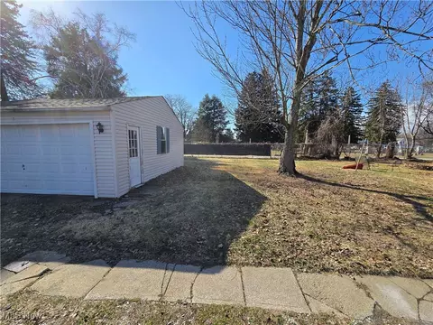 Exterior - 310 Morrison St, Geneva, OH 44041 photo 8 of 8