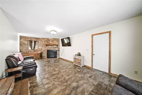 9818 Blanton Dr, Windham, OH 44288 photo 19