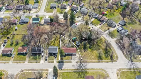 9818 Blanton Dr, Windham, OH 44288 photo 8