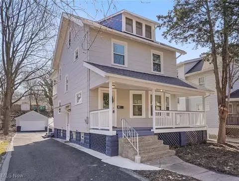 798 Euclid Ave, Akron, OH 44307
