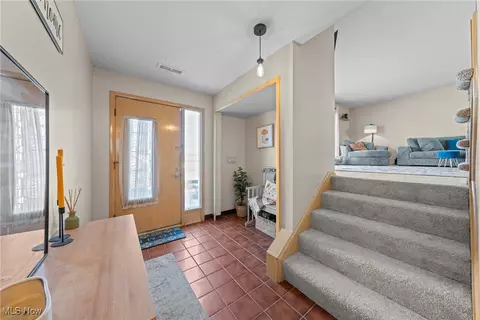 3301 Coventry Dr, Parma, OH 44134 photo 6