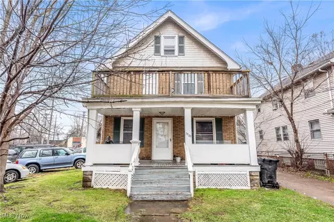 3588 W 66th St, Cleveland, OH 44102