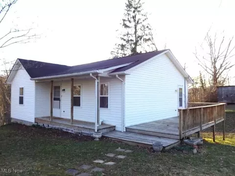 203 Counts Hl, Spencer, WV 25276