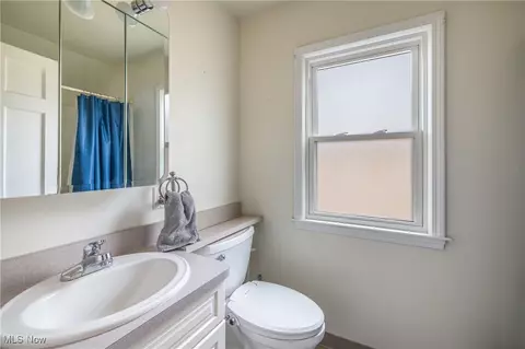 Bath - 4107 Pershing Ave, Parma, OH 44134 photo 1 of 1