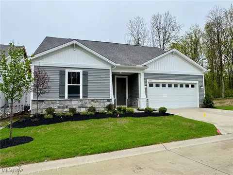 7951 Rogan Ln, Concord, OH 44077