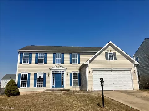 530 Rockglen Dr, Wadsworth, OH 44281