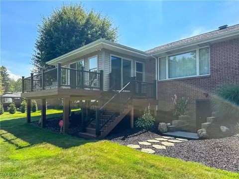 Exterior - 365 Sunset Dr, Brookfield, OH 44403 photo 10 of 14