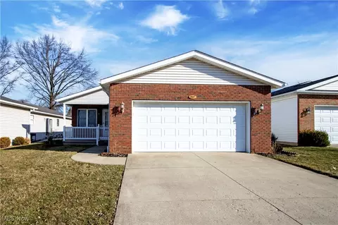 897 Carriage Ln, Wooster, OH 44691