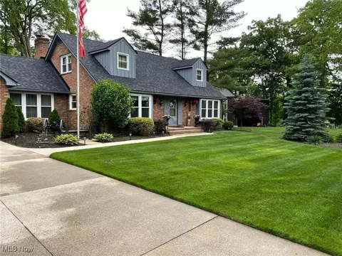 2965 Wildridge Dr NW, Massillon, OH 44646