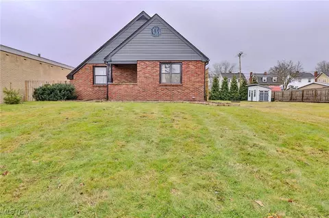 134 Main St SW, Brewster, OH 44613