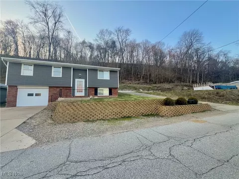 179 Church St, Rayland, OH 43943
