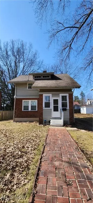 472 Saint Leger Ave, Akron, OH 44305