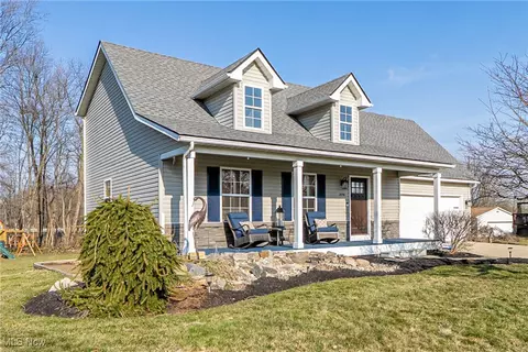 34788 Deer Run Dr, North Ridgeville, OH 44039