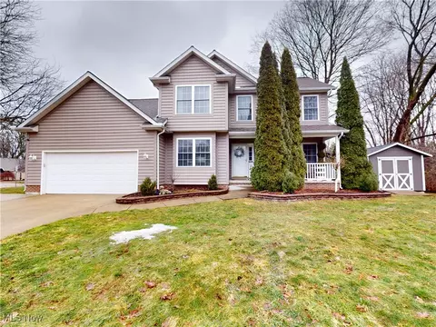 5683 Cardinal Dr, Mentor, OH 44060