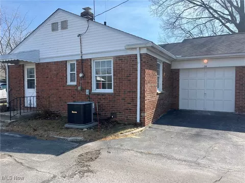 288 E 235th St, Euclid, OH 44123 photo 3