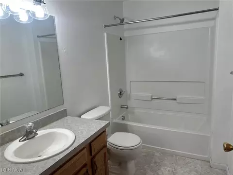 727 W 35th St, Ashtabula, OH 44004 photo 17