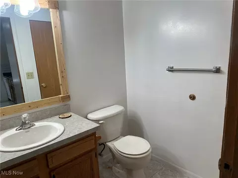 727 W 35th St, Ashtabula, OH 44004 photo 18