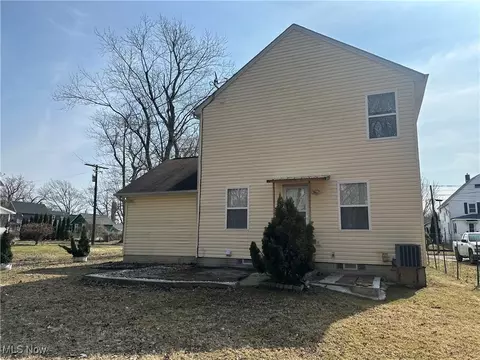 727 W 35th St, Ashtabula, OH 44004 photo 21
