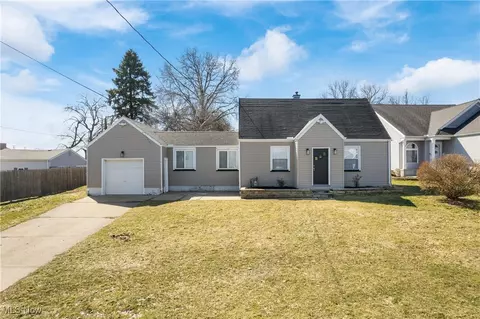 4510 7th St NW, Canton, OH 44708