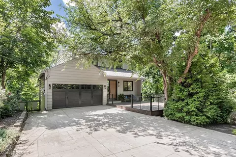 50 E Summit St, Chagrin Falls, OH 44022