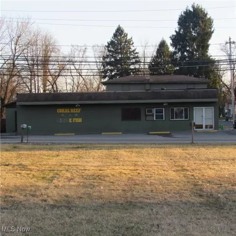 194 Killian Rd, Akron, OH 44319