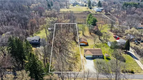 Ellen Drive, Akron, OH 44312