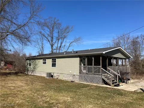 3875 Custer Orangeville Rd NE, Burghill, OH 44404