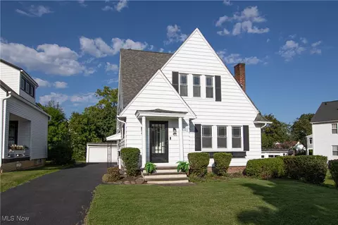 3440 Menlo Rd, Shaker Heights, OH 44120