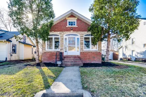 2635 Daleford Ave NE, Canton, OH 44705