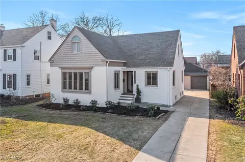 19543 Laurel Ave, Rocky River, OH 44116
