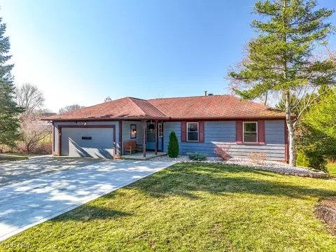 1157 Bass Cir NW, Canton, OH 44708